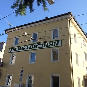 3* B&B 얀